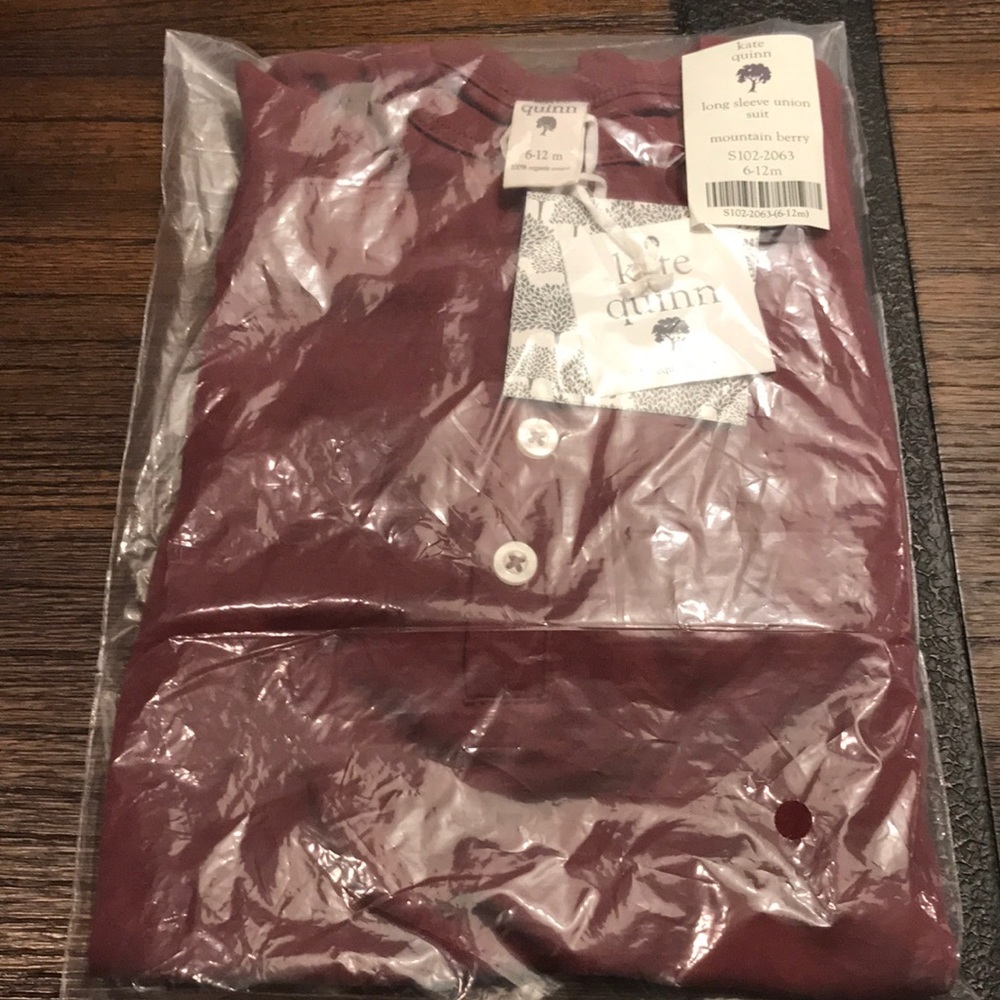 NWT kate quinn long sleeve union suit - 6-12mo- mountain berry